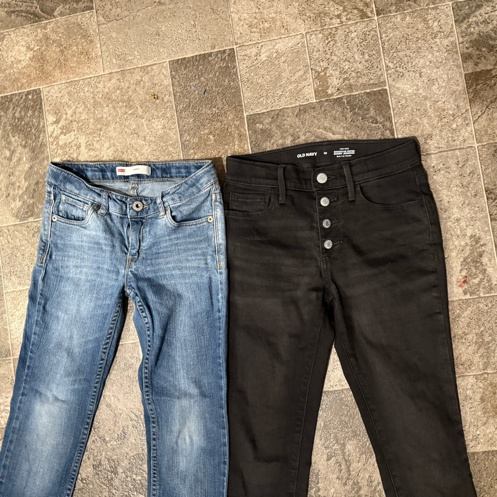 Old Navy Women's Blue and Black Skinny Jeans - Picture 3 of 11